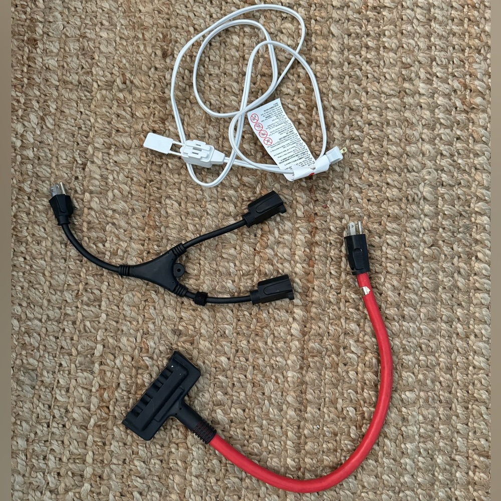 TWO WAY EXTENSION CORD SPLITTER, TRIPLE OUTLET EXTENSION CORD, EXTENSION CORD
